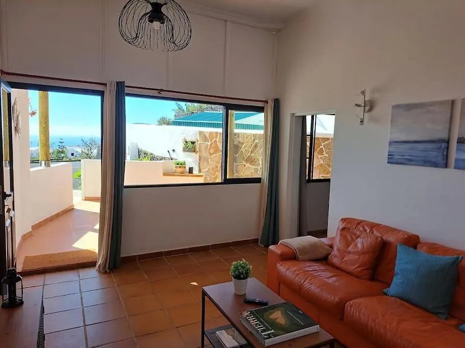 Apartamento Valentina Tias Apartment